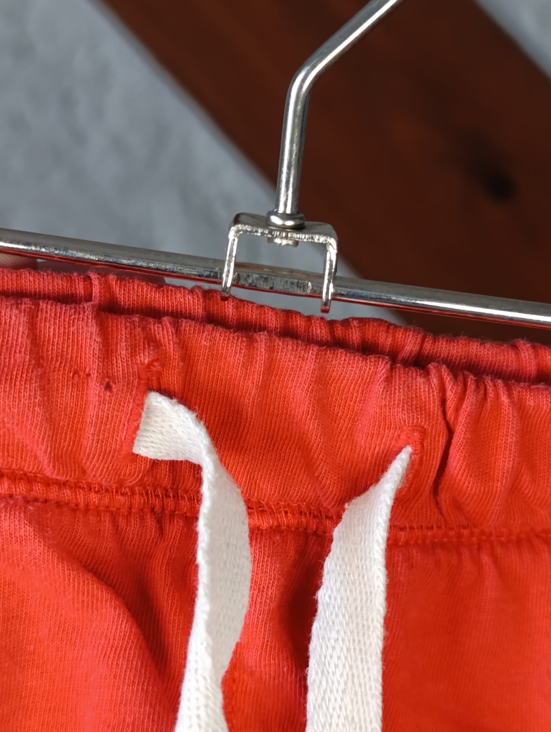 short rouge en coton bio - "Kiabi" - T24 mois – Image 4