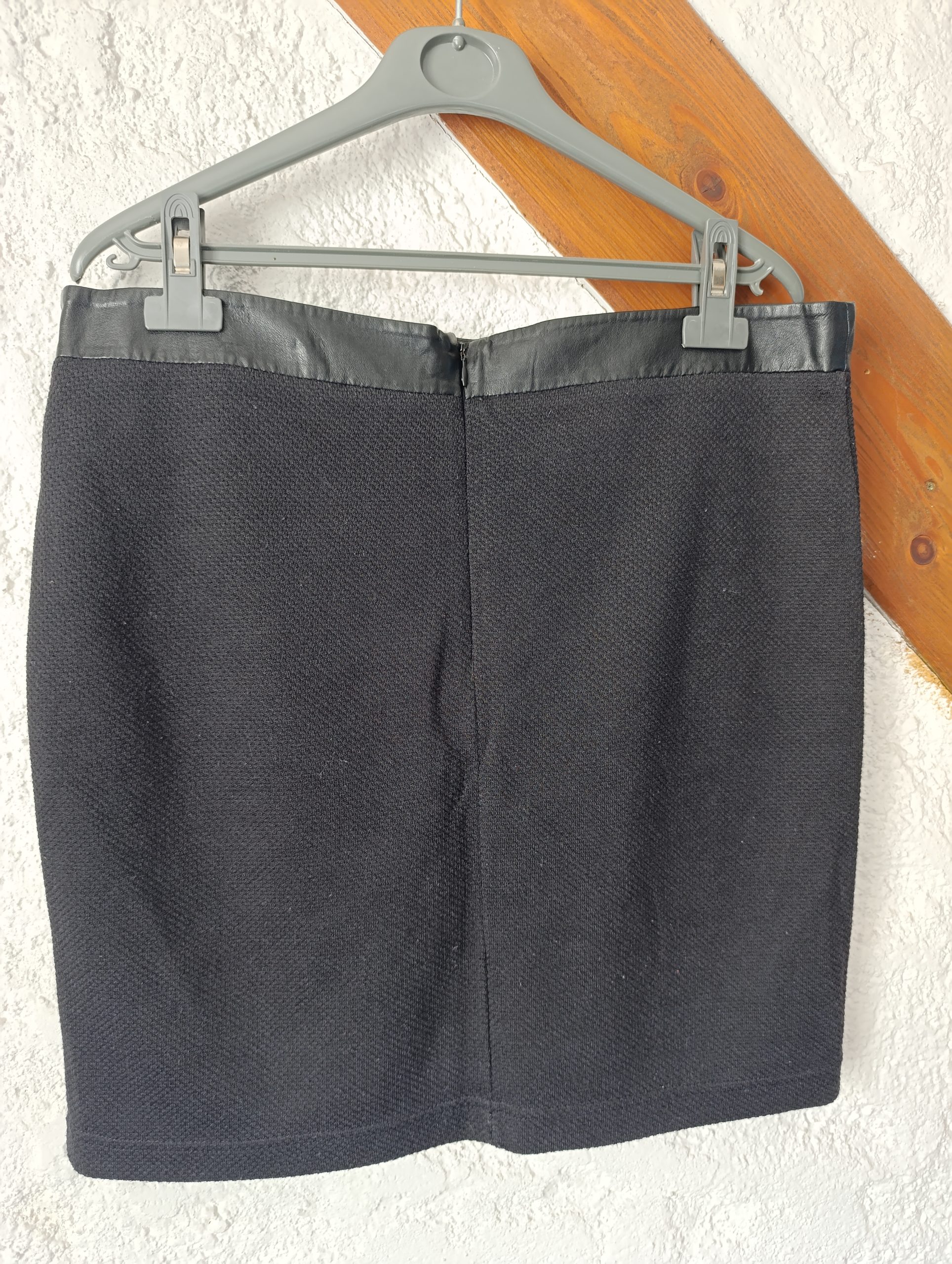 Jupe courte noire bi matière - "Yessica" - Taille 44 – Image 3