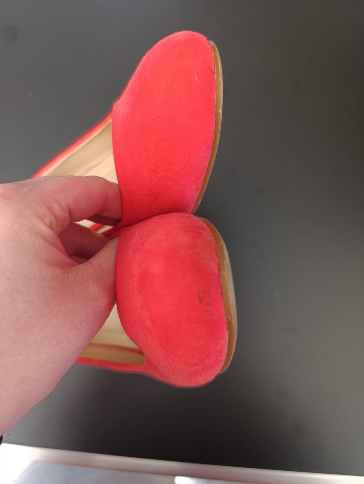 Escarpins corail / rose effet velours – "Club by gémo" - Taille 37 défaut