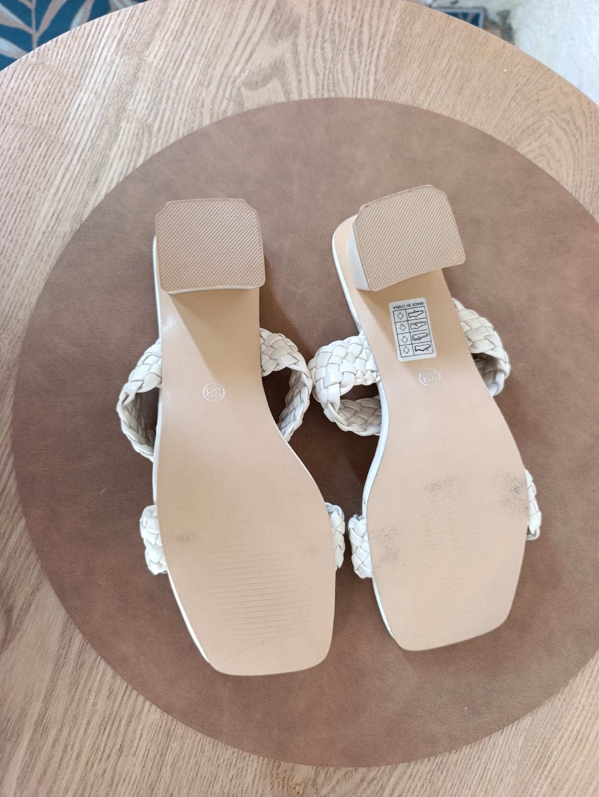 Mules à brides tressées écru - "New Regal" - Taille 38 - Neuve semelle